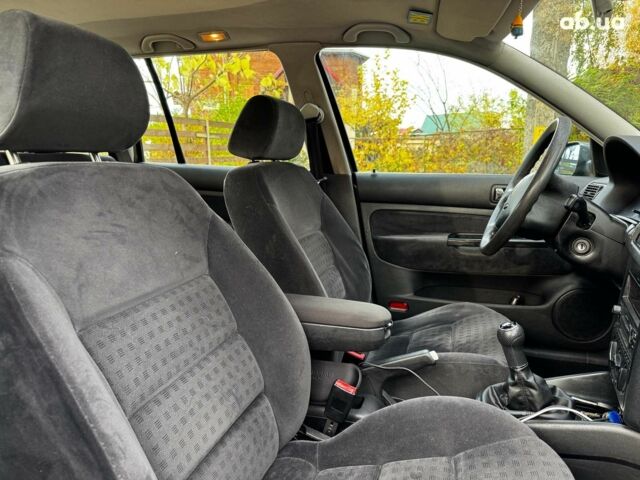 Серый Фольксваген Гольф, объемом двигателя 1.6 л и пробегом 254 тыс. км за 4540 $, фото 20 на Automoto.ua