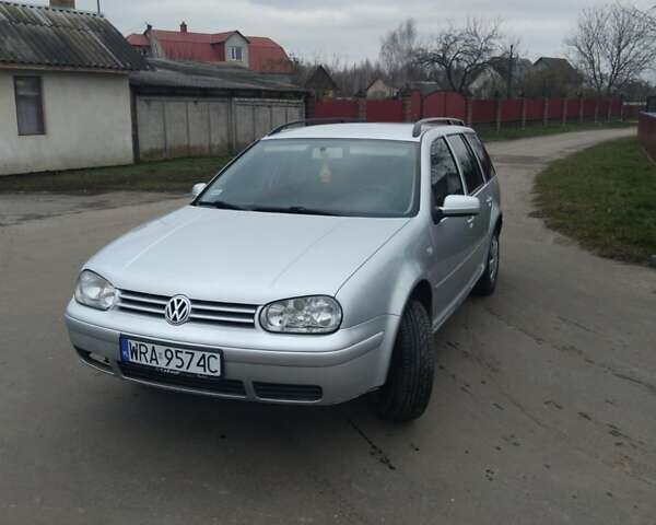 Серый Фольксваген Гольф, объемом двигателя 1.9 л и пробегом 100 тыс. км за 2000 $, фото 1 на Automoto.ua