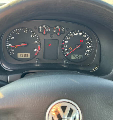 Серый Фольксваген Гольф, объемом двигателя 1.6 л и пробегом 195 тыс. км за 4300 $, фото 15 на Automoto.ua