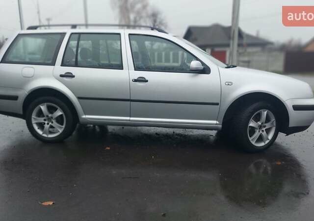 Серый Фольксваген Гольф, объемом двигателя 1.6 л и пробегом 196 тыс. км за 4850 $, фото 3 на Automoto.ua