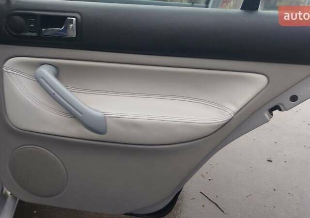 Серый Фольксваген Гольф, объемом двигателя 1.6 л и пробегом 196 тыс. км за 4850 $, фото 36 на Automoto.ua