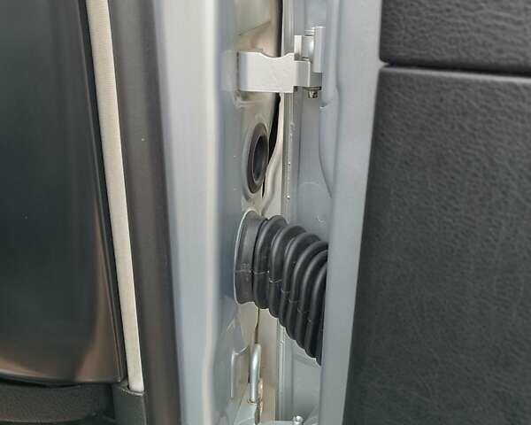 Сірий Фольксваген Гольф, об'ємом двигуна 1.6 л та пробігом 215 тис. км за 5300 $, фото 11 на Automoto.ua