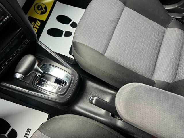 Серый Фольксваген Гольф, объемом двигателя 1.6 л и пробегом 188 тыс. км за 5200 $, фото 14 на Automoto.ua