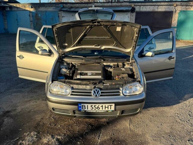 Серый Фольксваген Гольф, объемом двигателя 1.6 л и пробегом 226 тыс. км за 4000 $, фото 15 на Automoto.ua