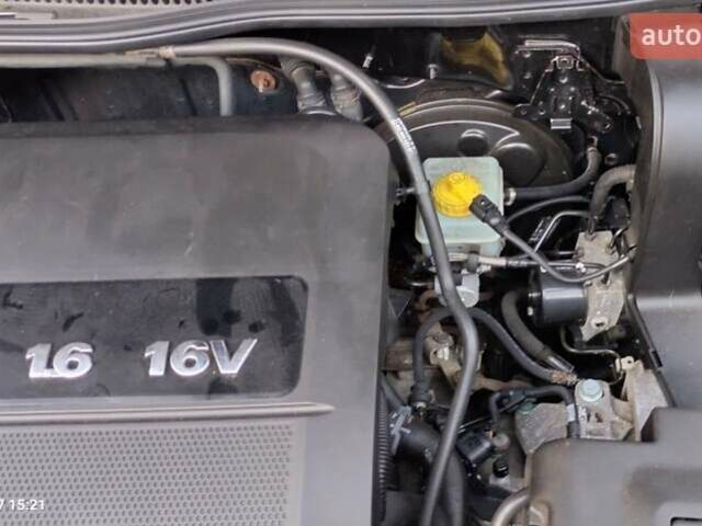 Сірий Фольксваген Гольф, об'ємом двигуна 1.6 л та пробігом 290 тис. км за 4500 $, фото 22 на Automoto.ua