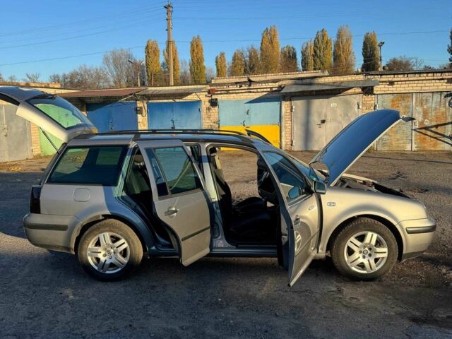 Серый Фольксваген Гольф, объемом двигателя 1.6 л и пробегом 226 тыс. км за 4000 $, фото 20 на Automoto.ua