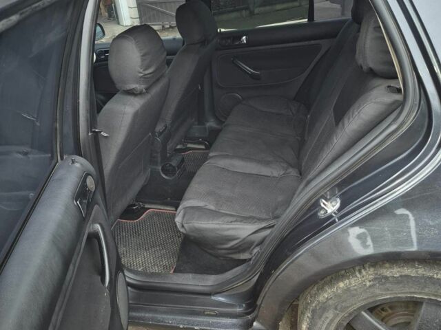 Серый Фольксваген Гольф, объемом двигателя 2 л и пробегом 347 тыс. км за 4748 $, фото 4 на Automoto.ua