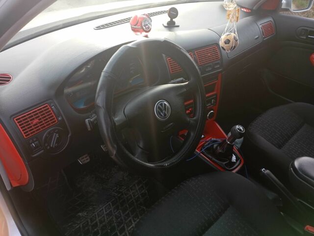 Сірий Фольксваген Гольф, об'ємом двигуна 1.6 л та пробігом 232 тис. км за 5100 $, фото 3 на Automoto.ua