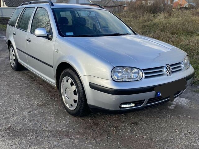 Серый Фольксваген Гольф, объемом двигателя 1 л и пробегом 286 тыс. км за 1600 $, фото 3 на Automoto.ua