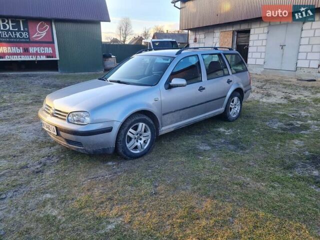 Серый Фольксваген Гольф, объемом двигателя 1.9 л и пробегом 300 тыс. км за 6000 $, фото 4 на Automoto.ua