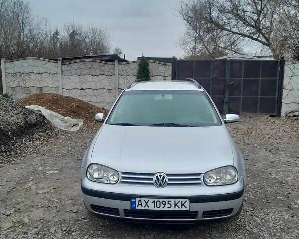 Серый Фольксваген Гольф, объемом двигателя 1.6 л и пробегом 200 тыс. км за 3500 $, фото 15 на Automoto.ua