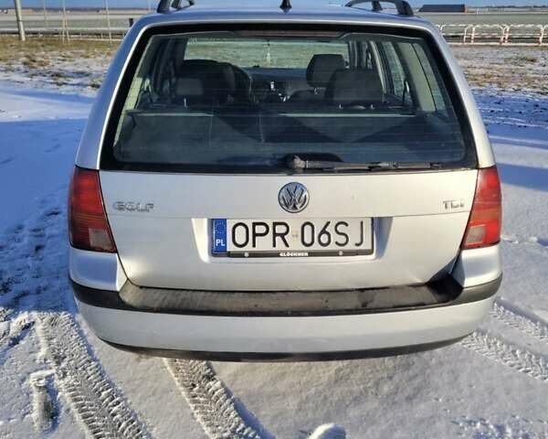 Серый Фольксваген Гольф, объемом двигателя 1.9 л и пробегом 250 тыс. км за 1500 $, фото 6 на Automoto.ua