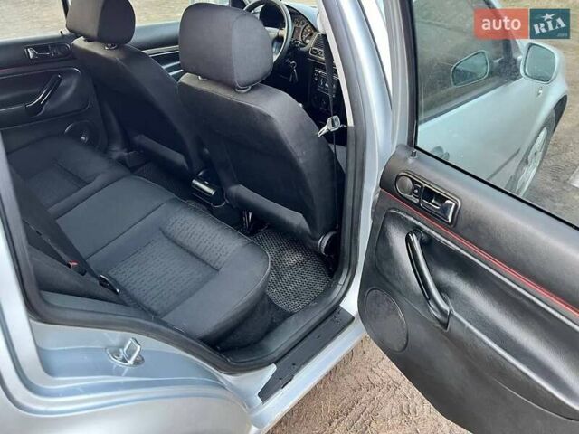 Сірий Фольксваген Гольф, об'ємом двигуна 1.6 л та пробігом 262 тис. км за 3600 $, фото 5 на Automoto.ua