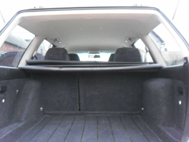 Сірий Фольксваген Гольф, об'ємом двигуна 1.6 л та пробігом 200 тис. км за 3500 $, фото 17 на Automoto.ua