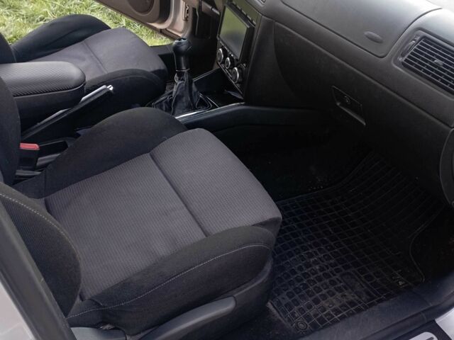 Сірий Фольксваген Гольф, об'ємом двигуна 1.6 л та пробігом 276 тис. км за 4800 $, фото 3 на Automoto.ua