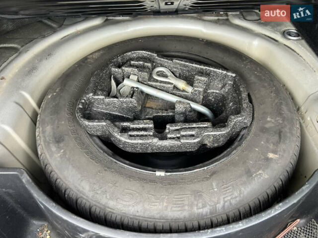 Серый Фольксваген Гольф, объемом двигателя 1.6 л и пробегом 239 тыс. км за 5400 $, фото 14 на Automoto.ua