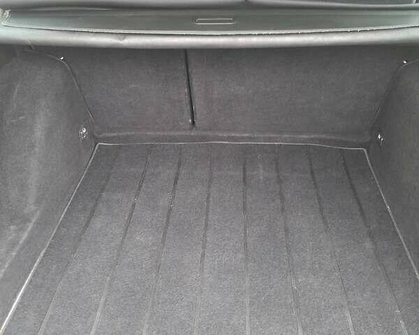 Серый Фольксваген Гольф, объемом двигателя 1.6 л и пробегом 200 тыс. км за 3500 $, фото 17 на Automoto.ua