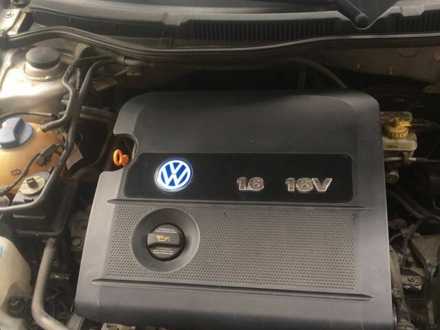 Сірий Фольксваген Гольф, об'ємом двигуна 1.6 л та пробігом 250 тис. км за 4300 $, фото 4 на Automoto.ua