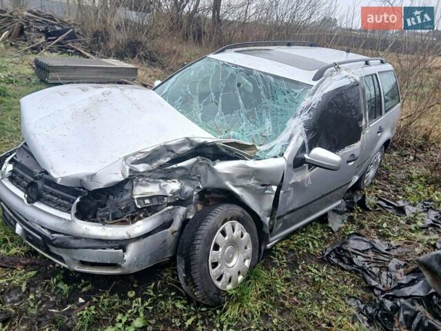 Серый Фольксваген Гольф, объемом двигателя 1.39 л и пробегом 220 тыс. км за 2150 $, фото 1 на Automoto.ua