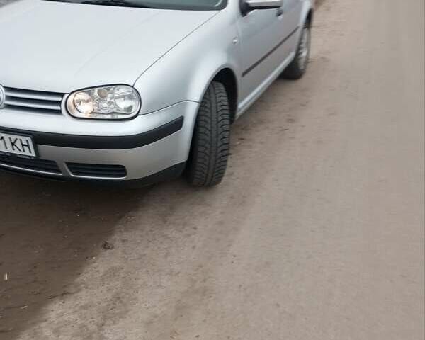 Серый Фольксваген Гольф, объемом двигателя 1.6 л и пробегом 222 тыс. км за 4700 $, фото 8 на Automoto.ua