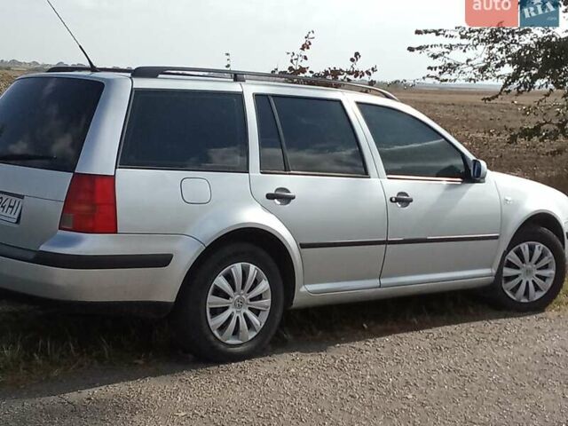 Серый Фольксваген Гольф, объемом двигателя 1.39 л и пробегом 214 тыс. км за 4350 $, фото 1 на Automoto.ua