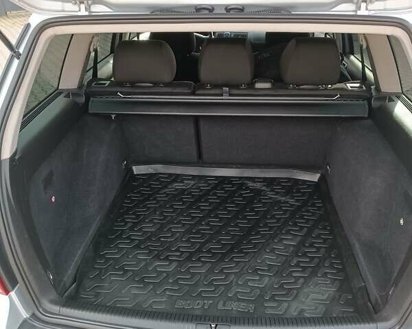 Сірий Фольксваген Гольф, об'ємом двигуна 1.6 л та пробігом 215 тис. км за 5300 $, фото 5 на Automoto.ua