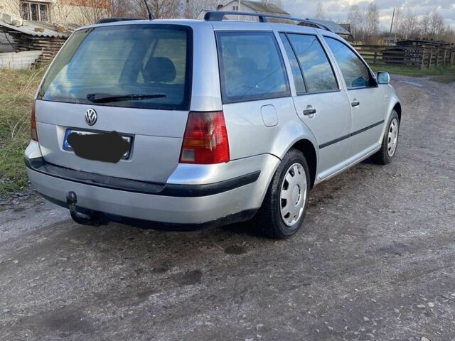 Серый Фольксваген Гольф, объемом двигателя 1 л и пробегом 286 тыс. км за 1600 $, фото 4 на Automoto.ua