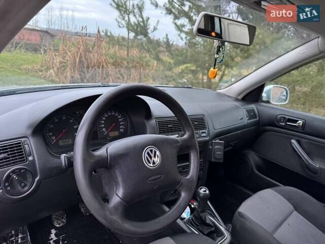 Серый Фольксваген Гольф, объемом двигателя 1.6 л и пробегом 237 тыс. км за 3700 $, фото 6 на Automoto.ua