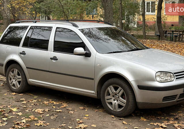 Фольксваген Гольф 2002 в Дружковке на Automoto.ua Серый Фольксваген Гольф, объемом двигателя 1.39 л и пробегом 287 тыс. км за 4500 $, фото 2 на Automoto.ua