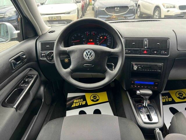 Серый Фольксваген Гольф, объемом двигателя 1.6 л и пробегом 188 тыс. км за 5200 $, фото 10 на Automoto.ua