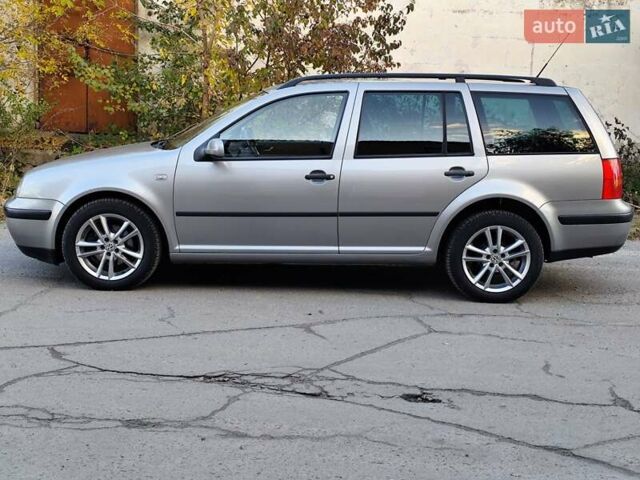 Серый Фольксваген Гольф, объемом двигателя 1.6 л и пробегом 262 тыс. км за 5000 $, фото 51 на Automoto.ua