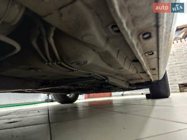 Серый Фольксваген Гольф, объемом двигателя 1.6 л и пробегом 262 тыс. км за 5000 $, фото 73 на Automoto.ua