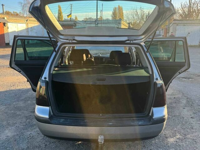 Серый Фольксваген Гольф, объемом двигателя 1.6 л и пробегом 226 тыс. км за 4000 $, фото 19 на Automoto.ua