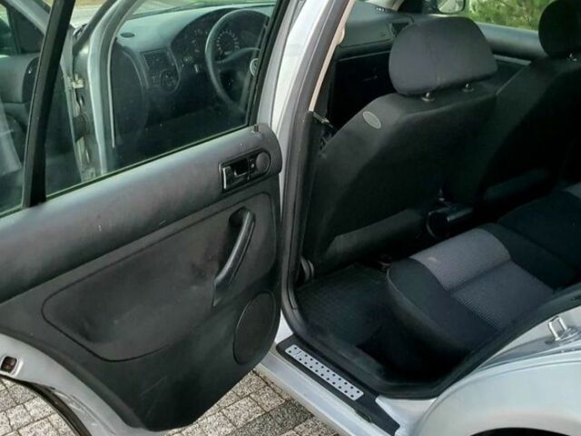 Сірий Фольксваген Гольф, об'ємом двигуна 1.9 л та пробігом 343 тис. км за 1100 $, фото 5 на Automoto.ua