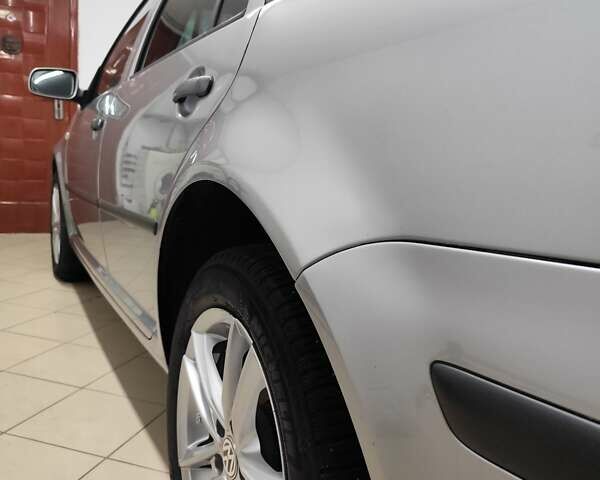 Серый Фольксваген Гольф, объемом двигателя 1.6 л и пробегом 262 тыс. км за 5000 $, фото 77 на Automoto.ua