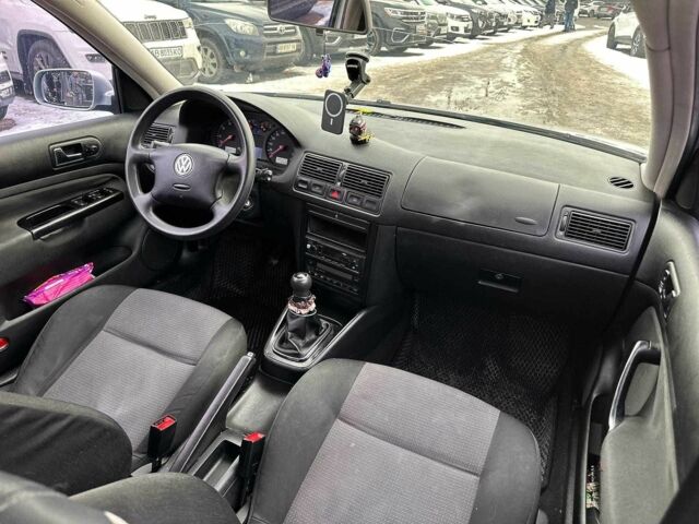 Сірий Фольксваген Гольф, об'ємом двигуна 1.4 л та пробігом 300 тис. км за 3290 $, фото 15 на Automoto.ua