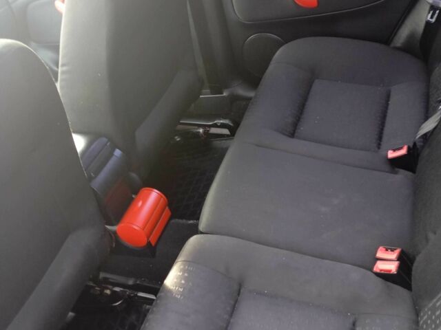 Сірий Фольксваген Гольф, об'ємом двигуна 1.6 л та пробігом 232 тис. км за 5100 $, фото 4 на Automoto.ua