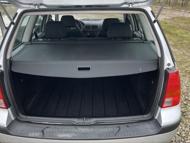 Серый Фольксваген Гольф, объемом двигателя 1.6 л и пробегом 188 тыс. км за 4800 $, фото 18 на Automoto.ua