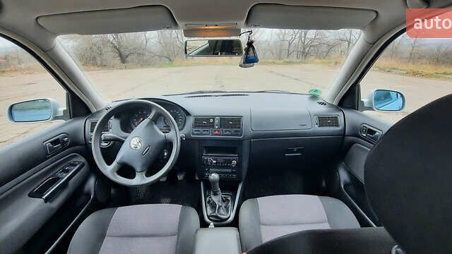 Фольксваген Гольф 2002 в Дружковке на Automoto.ua Серый Фольксваген Гольф, объемом двигателя 1.39 л и пробегом 287 тыс. км за 4500 $, фото 8 на Automoto.ua