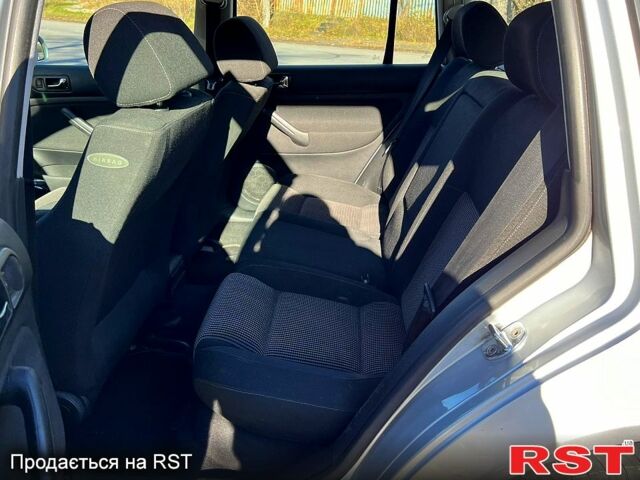 Серый Фольксваген Гольф, объемом двигателя 1.6 л и пробегом 211 тыс. км за 4200 $, фото 6 на Automoto.ua