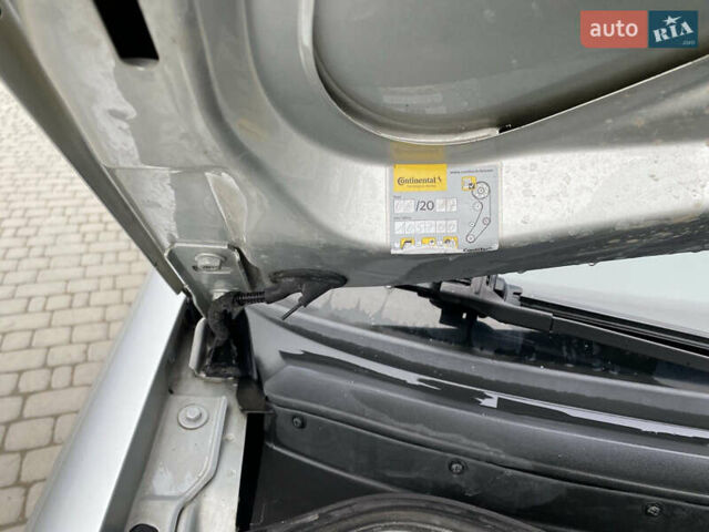 Серый Фольксваген Гольф, объемом двигателя 1.6 л и пробегом 199 тыс. км за 5100 $, фото 8 на Automoto.ua