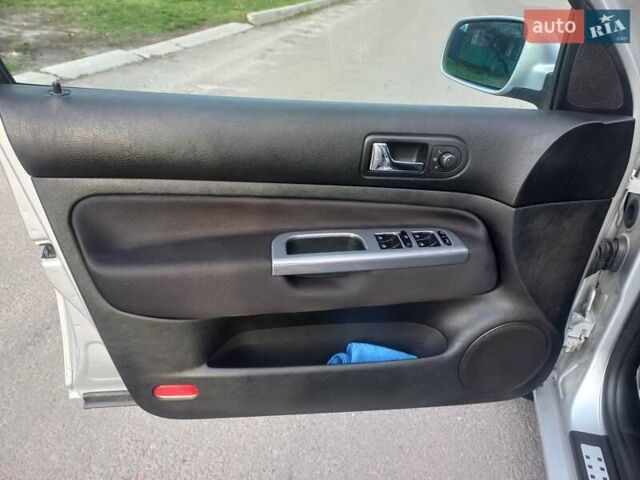 Серый Фольксваген Гольф, объемом двигателя 1.6 л и пробегом 308 тыс. км за 4950 $, фото 13 на Automoto.ua