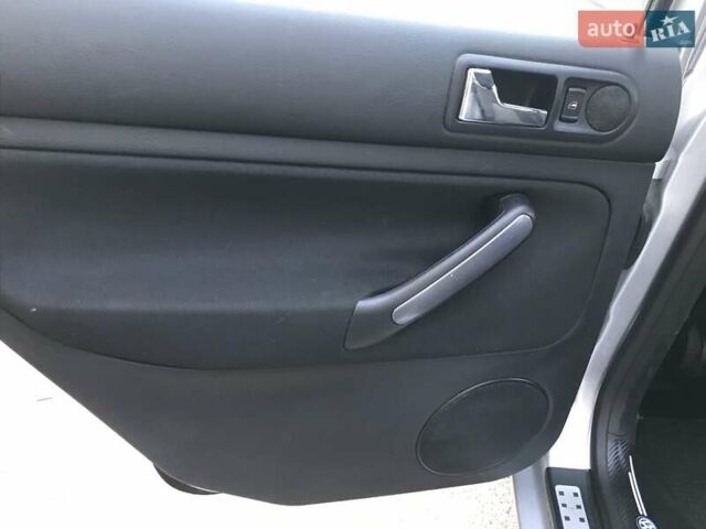 Фольксваген Гольф 2003 у Теребовле на Automoto.ua Сірий Фольксваген Гольф, об'ємом двигуна 1.39 л та пробігом 219 тис. км за 4499 $, фото 23 на Automoto.ua