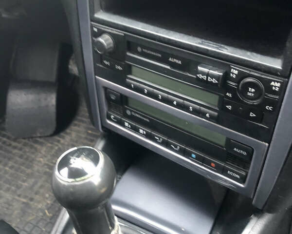 Сірий Фольксваген Гольф, об'ємом двигуна 1.39 л та пробігом 226 тис. км за 3850 $, фото 13 на Automoto.ua