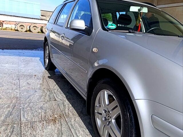 Фольксваген Гольф 2003 в Березовке на Automoto.ua Серый Фольксваген Гольф, объемом двигателя 2 л и пробегом 222 тыс. км за 5650 $, фото 8 на Automoto.ua