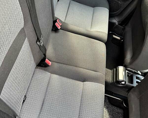 Серый Фольксваген Гольф, объемом двигателя 1.6 л и пробегом 201 тыс. км за 4490 $, фото 29 на Automoto.ua