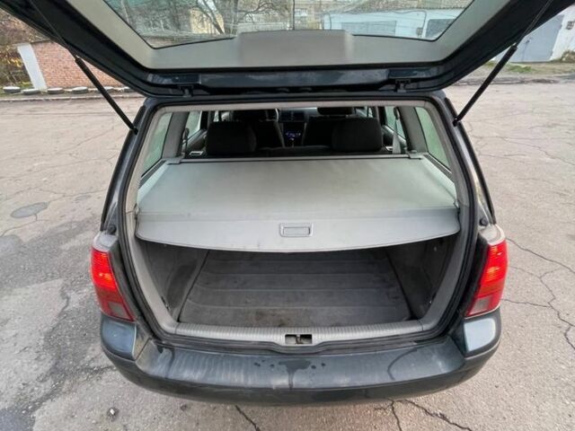 Серый Фольксваген Гольф, объемом двигателя 1.9 л и пробегом 327 тыс. км за 2350 $, фото 3 на Automoto.ua