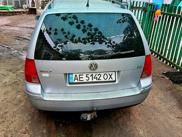 Серый Фольксваген Гольф, объемом двигателя 2 л и пробегом 260 тыс. км за 3600 $, фото 3 на Automoto.ua