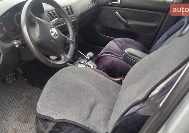 Серый Фольксваген Гольф, объемом двигателя 1.9 л и пробегом 320 тыс. км за 4000 $, фото 5 на Automoto.ua