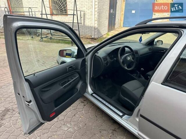 Серый Фольксваген Гольф, объемом двигателя 1.6 л и пробегом 273 тыс. км за 4200 $, фото 10 на Automoto.ua